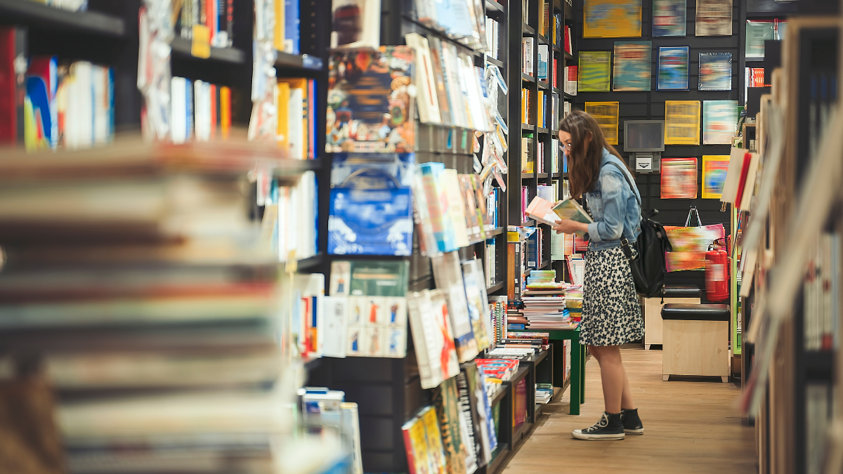 Settore librario lombardo in crisi Il grido d allarme ÈliveBrescia TV