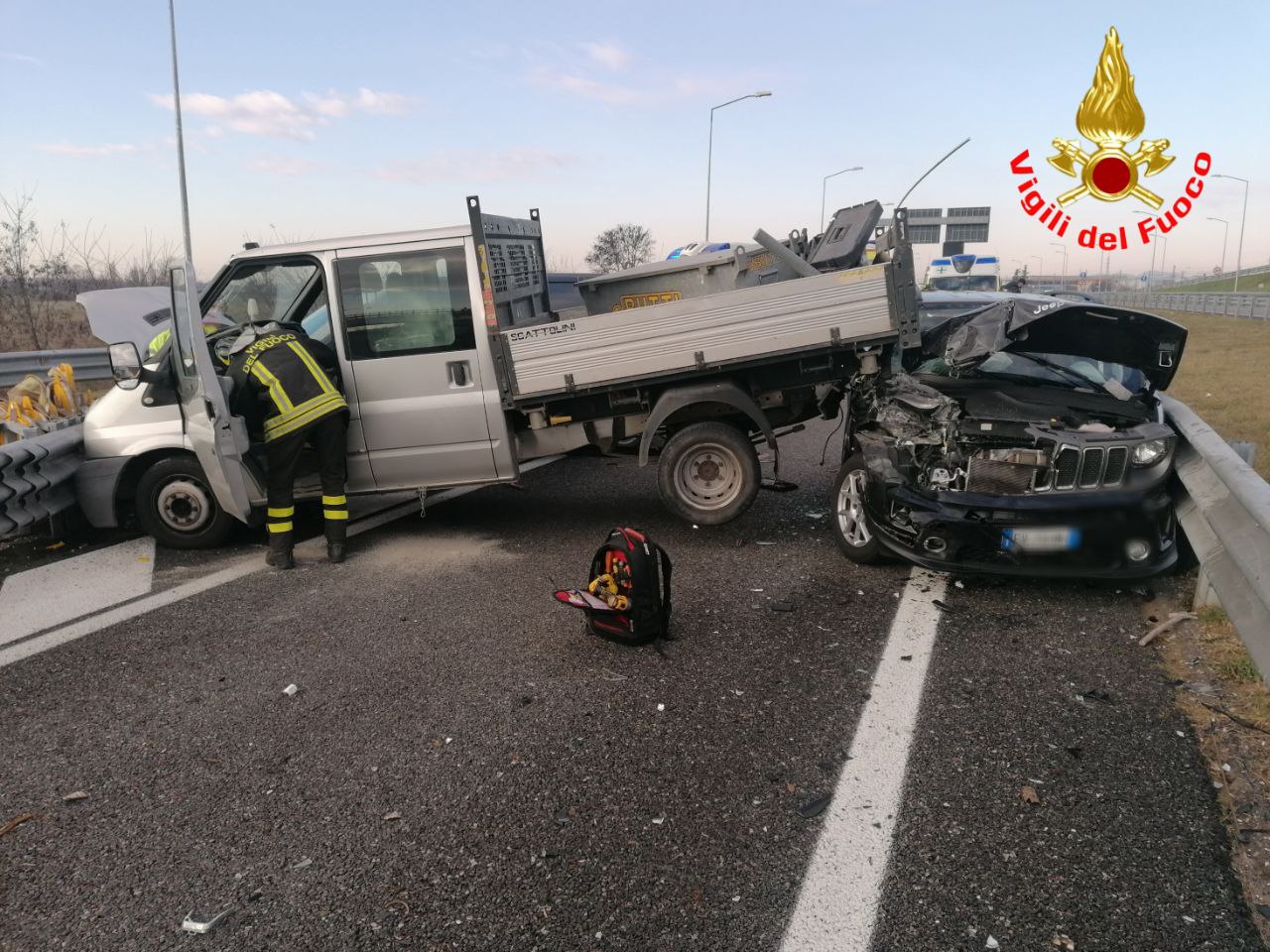 Castegnato, Scontro Auto-furgone Sul Raccordo A35. 2 Feriti ...